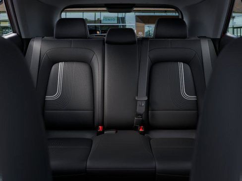 New 2025 Hyundai Venue Limited image 12