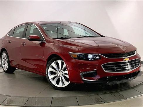 Used 2018 Chevrolet Malibu Premier w/ Premier Sun and Wheel Package image 33