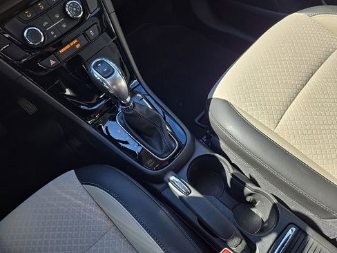 Used 2022 Buick Encore Preferred w/ Safety Package image 23