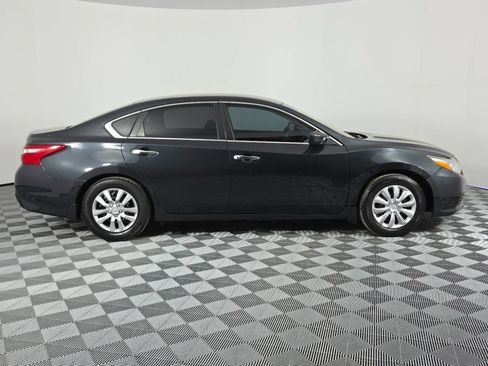 Used 2017 Nissan Altima 2.5 S w/ Power Driver Seat Package FWD image 8