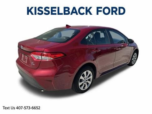 Used 2025 Toyota Corolla LE FWD image 4