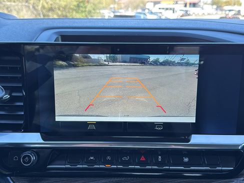 Used 2025 Chevrolet Silverado 1500 LT image 21