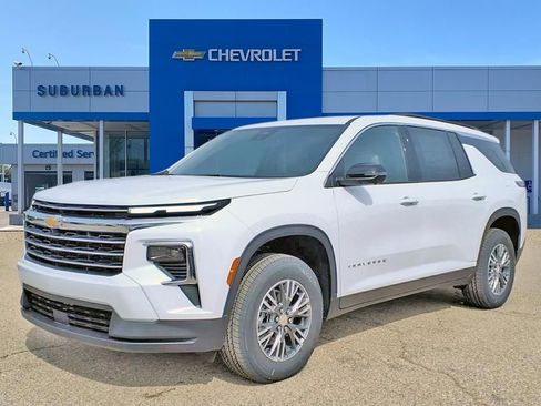 New 2026 Chevrolet Traverse LT w/ Driver Confidence Package AWD/4WD image 1