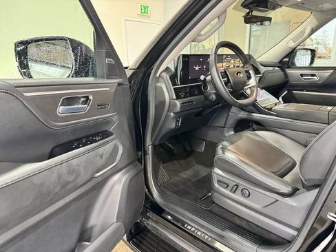 Certified 2025 INFINITI QX80 Luxe image 20