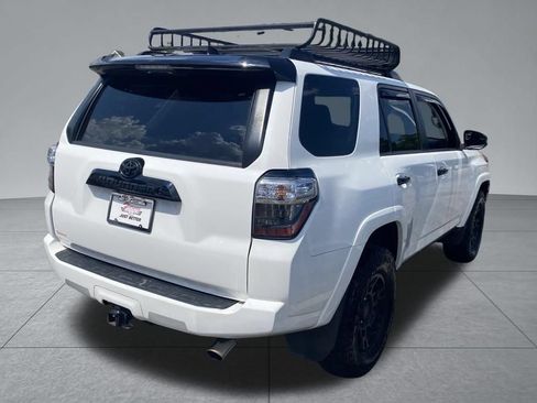 Used 2021 Toyota 4Runner Venture w/ Moonroof Package AWD/4WD image 12