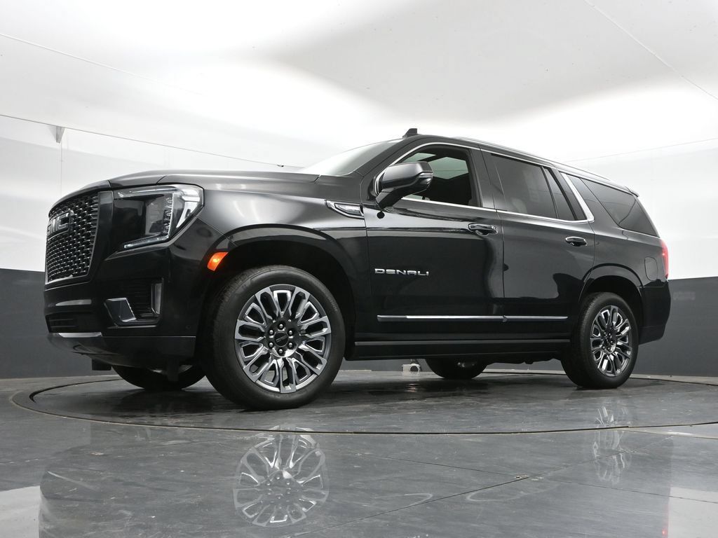 Used 2023 GMC Yukon Denali Ultimate w/ LPO, Floor Liner Package AWD/4WD image 47