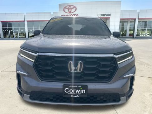 Used 2025 Honda Pilot EX-L image 8