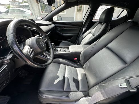 Used 2019 MAZDA MAZDA3 Hatchback FWD image 12