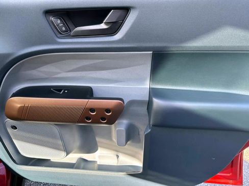 Used 2024 Ford Maverick Lariat w/ 4K Tow Package image 8