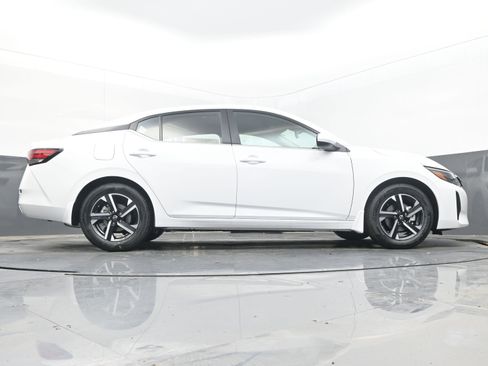 New 2025 Nissan Sentra SV w/ All-Weather Package image 29