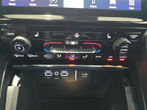 New 2024 Jeep Grand Cherokee Limited 4xe image 19