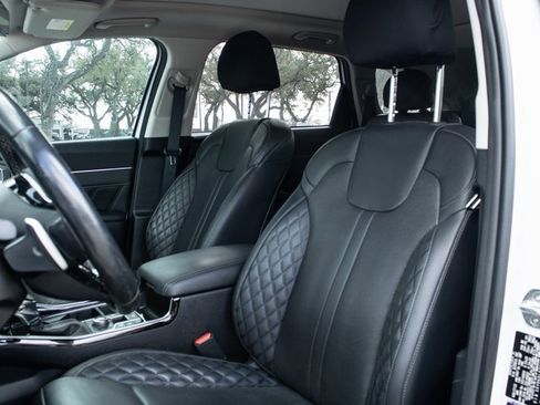 Used 2022 Kia Sorento SX Prestige image 7