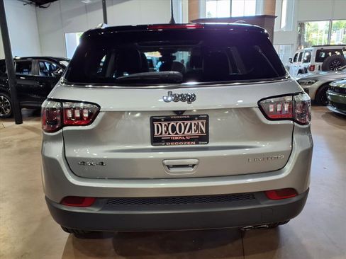 Used 2022 Jeep Compass Limited w/ Sun and Sound Group image 5