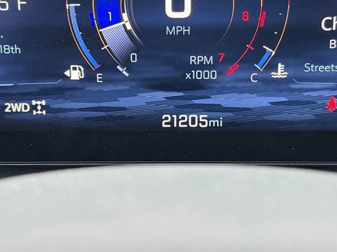 Used 2025 Chevrolet Traverse LT image 21