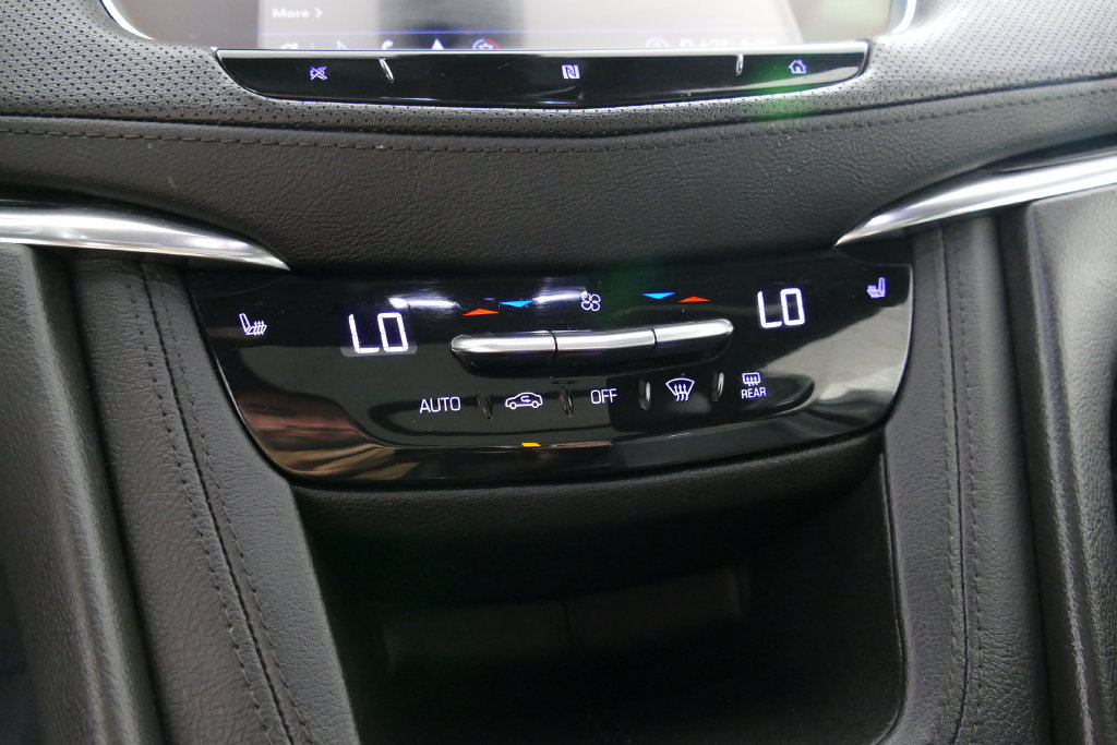 Used 2020 Cadillac XT5 Premium Luxury AWD/4WD image 20