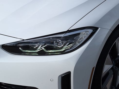 Certified 2023 BMW i4 eDrive35 image 6