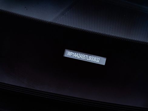 Certified 2026 Porsche Macan AWD/4WD image 30