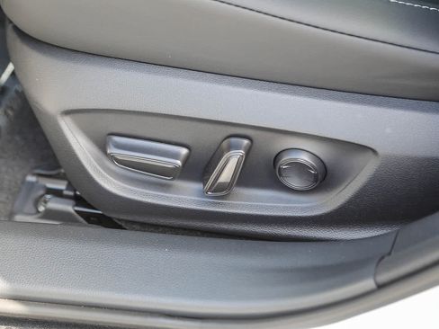 New 2026 Toyota Prius Plug-In Hybrid image 21