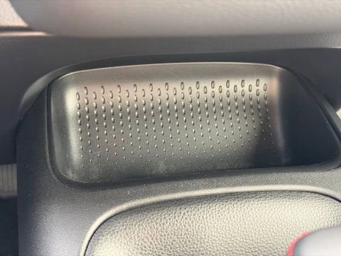 Certified 2023 Toyota Corolla SE image 28