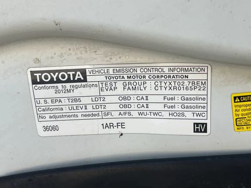 Used 2012 Toyota Highlander SE FWD image 28