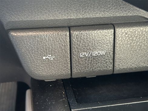 Used 2022 Toyota Camry LE image 25