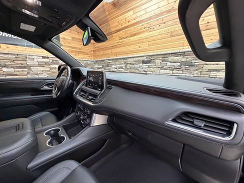 Used 2021 Chevrolet Tahoe Z71 w/ Rear Media and Nav Package AWD/4WD image 35