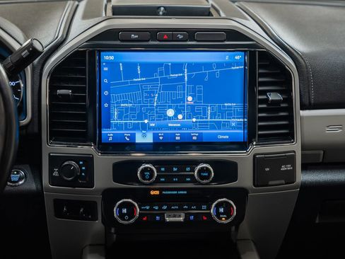 Used 2022 Ford F250 Lariat w/ Black Appearance Pkg image 30