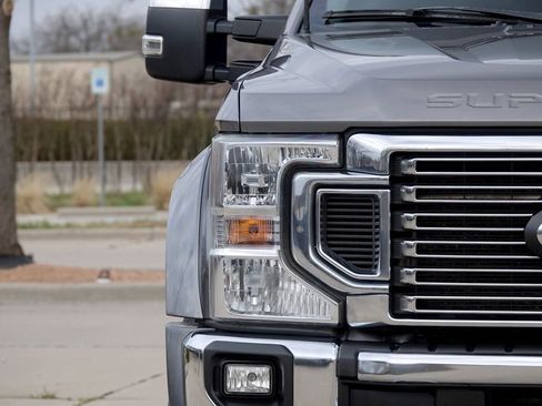 Used 2022 Ford F450 XLT w/ XLT Premium Package image 5