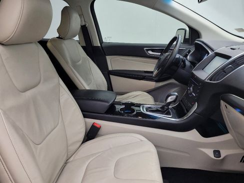 Used 2015 Ford Edge Titanium w/ Technology Package FWD image 21