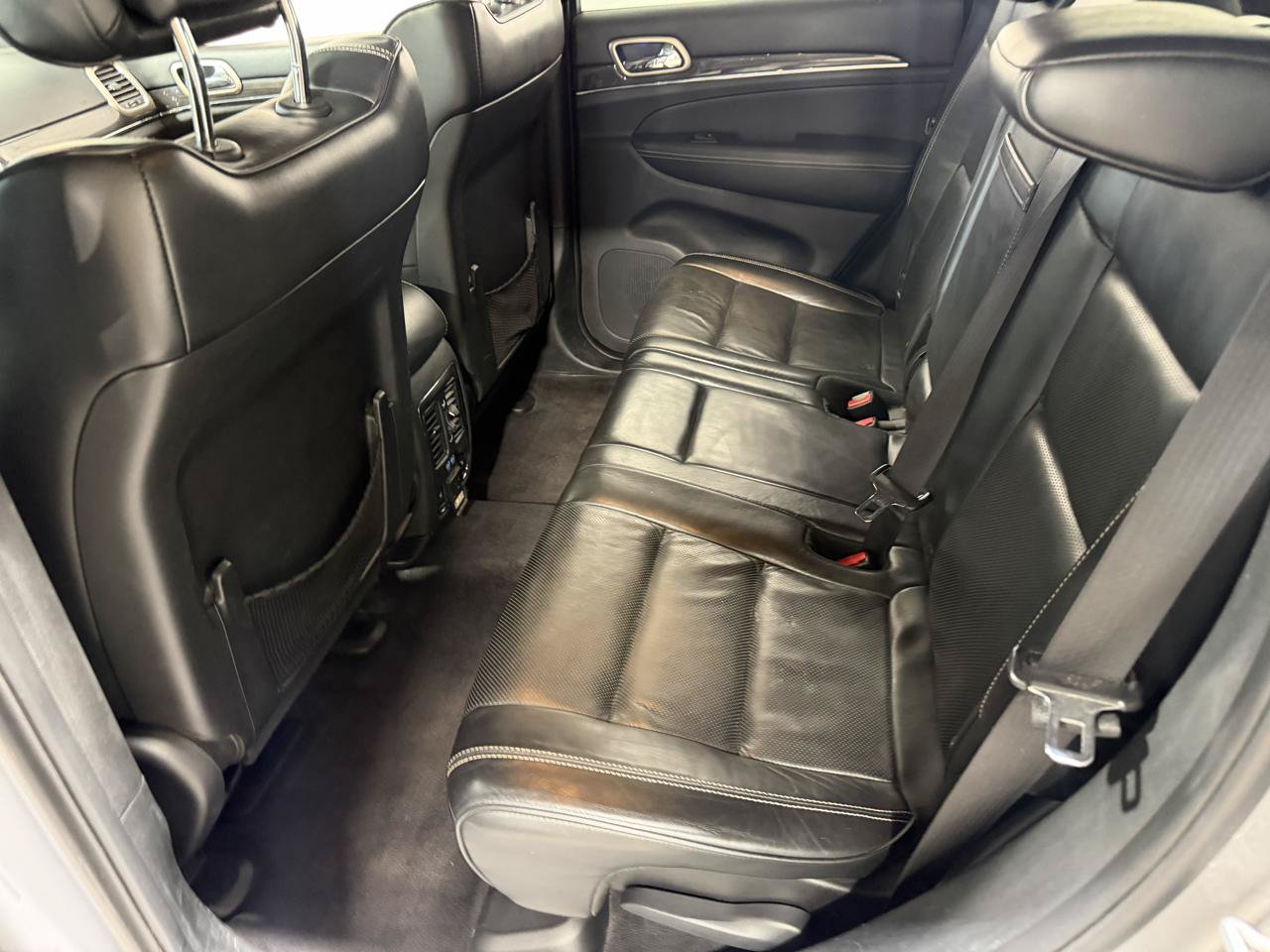 Used 2017 Jeep Grand Cherokee Overland w/ Jeep Active Safety Group AWD/4WD image 19