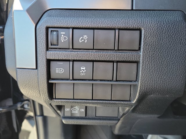 Used 2024 Toyota Tacoma SR5 AWD/4WD image 24
