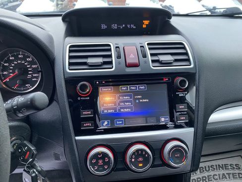 Used 2015 Subaru Crosstrek 2.0i Premium image 12