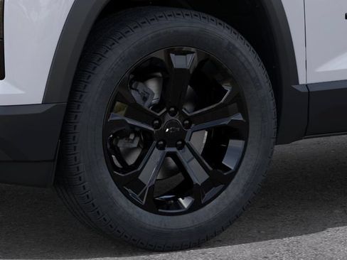 New 2027 Chevrolet Equinox LT w/ Convenience Package II FWD image 9