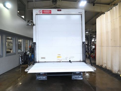 Used 2017 Chevrolet Express 3500 image 12