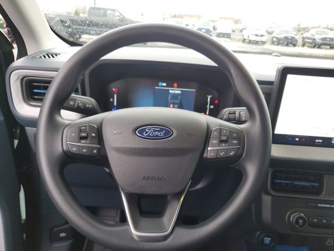 Certified 2025 Ford Maverick XLT image 21