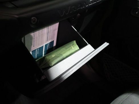 Used 2021 Jeep Wrangler Sport S image 35