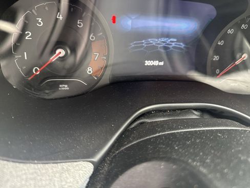 Used 2023 Jeep Compass Sport image 3