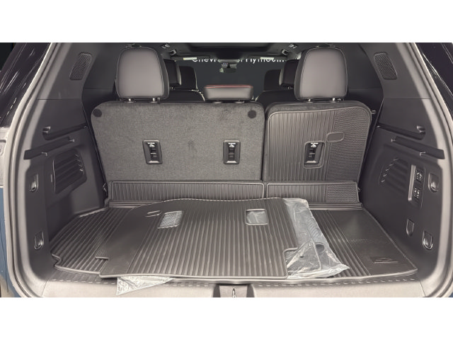 New 2027 Chevrolet Traverse RS w/ LPO, Floor Liner Package AWD/4WD image 35