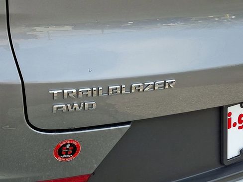 Used 2025 Chevrolet TrailBlazer LT image 30
