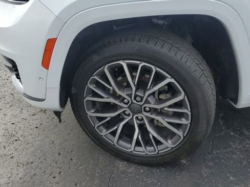 Certified 2023 Jeep Grand Cherokee L Summit w/ Advanced Protech Group IV image 3