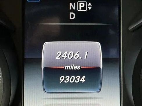 Used 2015 Mercedes-Benz C 300 4MATIC Sedan image 18