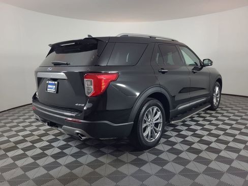 Used 2023 Ford Explorer Limited w/ Limited Technology Package AWD/4WD image 3
