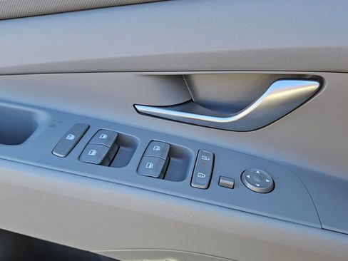 New 2026 Hyundai Elantra Sport FWD image 28