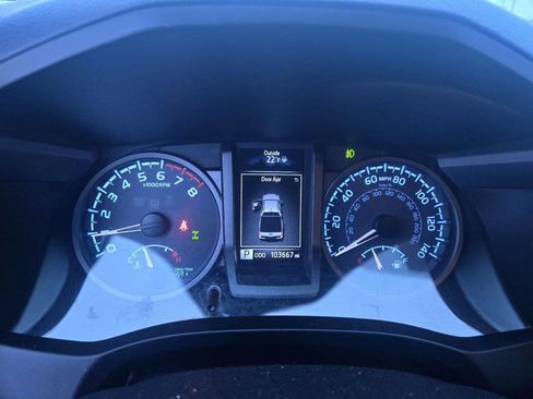 Used 2016 Toyota Tacoma TRD Off-Road image 29