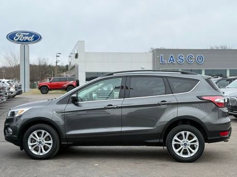Used 2018 Ford Escape SE w/ SE SYNC Package image 45
