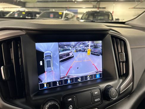 Used 2022 GMC Terrain AT4 w/ Infotainment Package II image 17