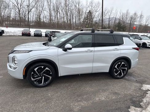 Used 2024 Mitsubishi Outlander SEL image 28