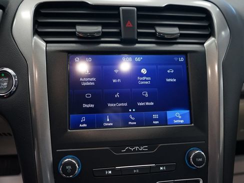Used 2019 Ford Fusion SE AWD/4WD image 36