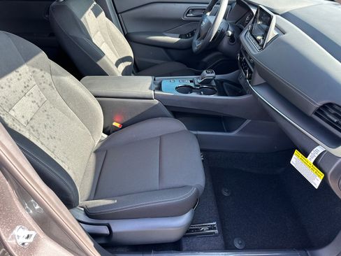 New 2026 Nissan Rogue S image 13