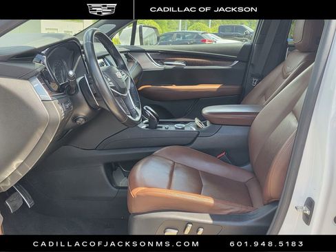 Certified 2023 Cadillac XT5 Sportv w/ Technology Package AWD/4WD image 19